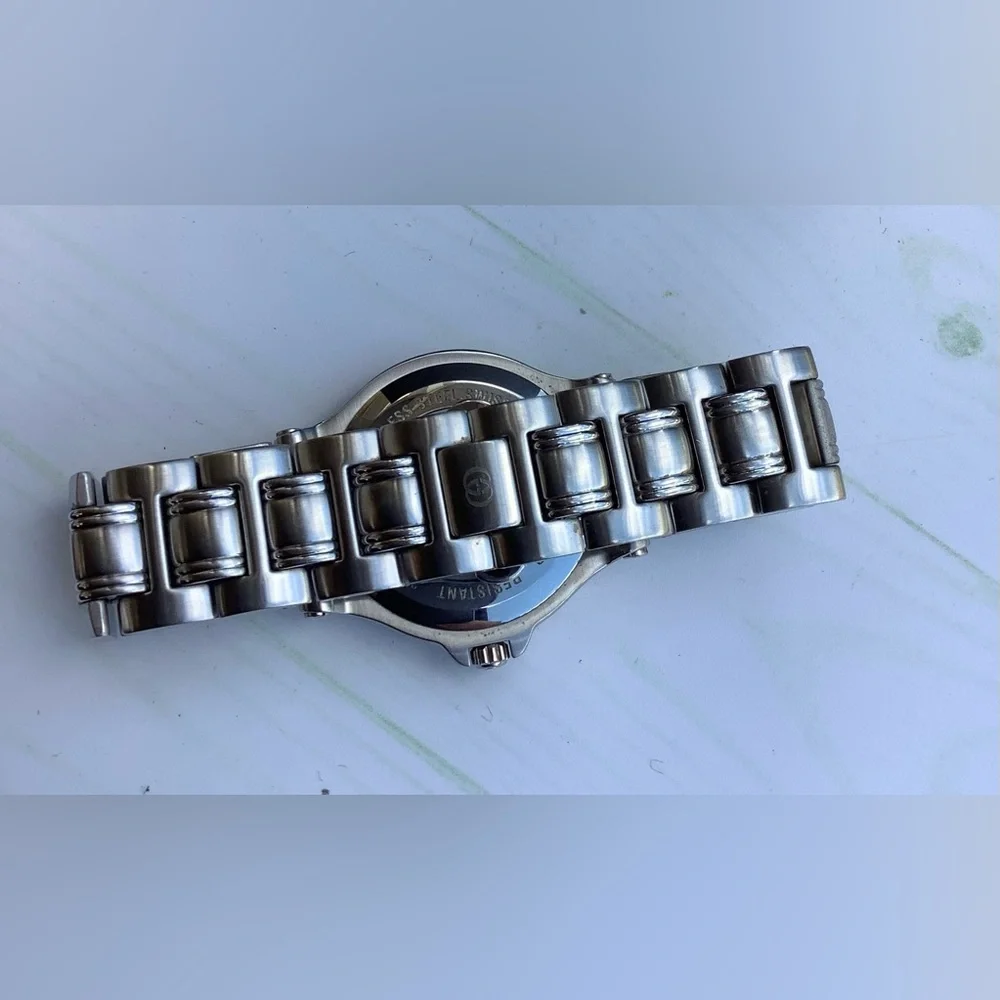 Gucci authentic timepiece